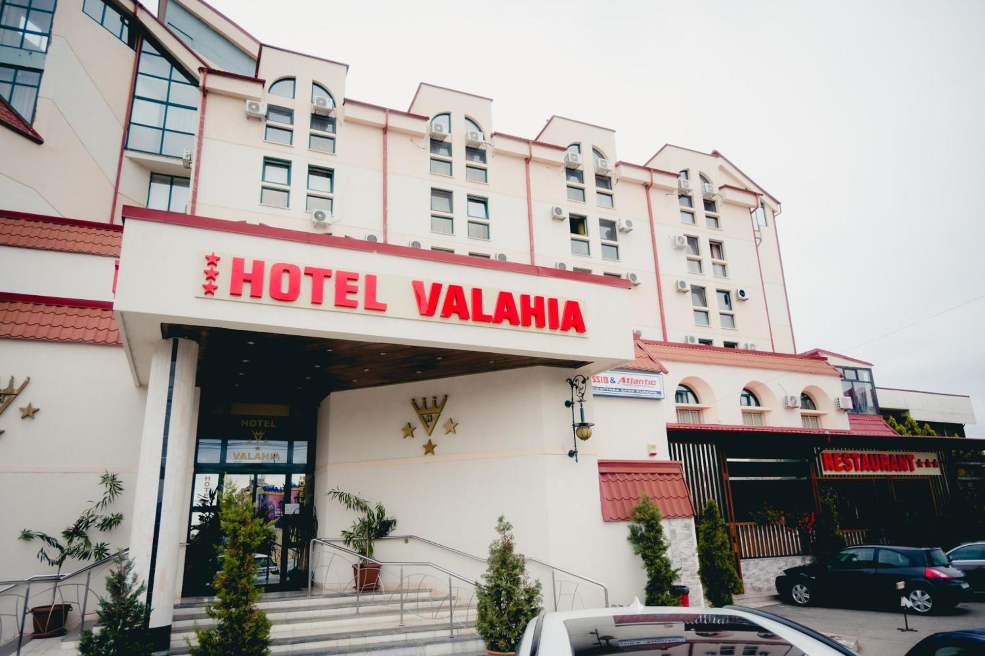 Hotel Valahia Търговище Екстериор снимка